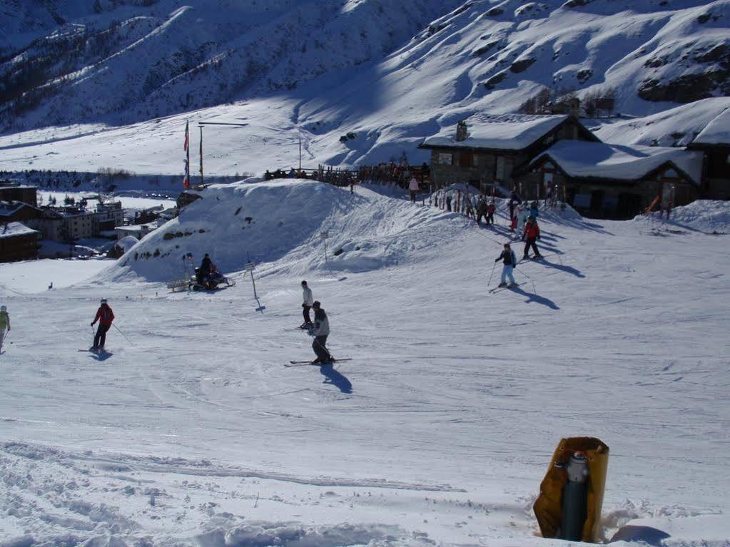 Hotel Baita Cretaz Breuil-Cervinia Ngoại thất bức ảnh